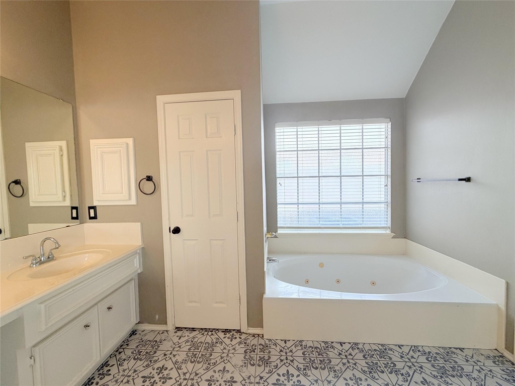 22510 Tullis Trail Court - Photo 18