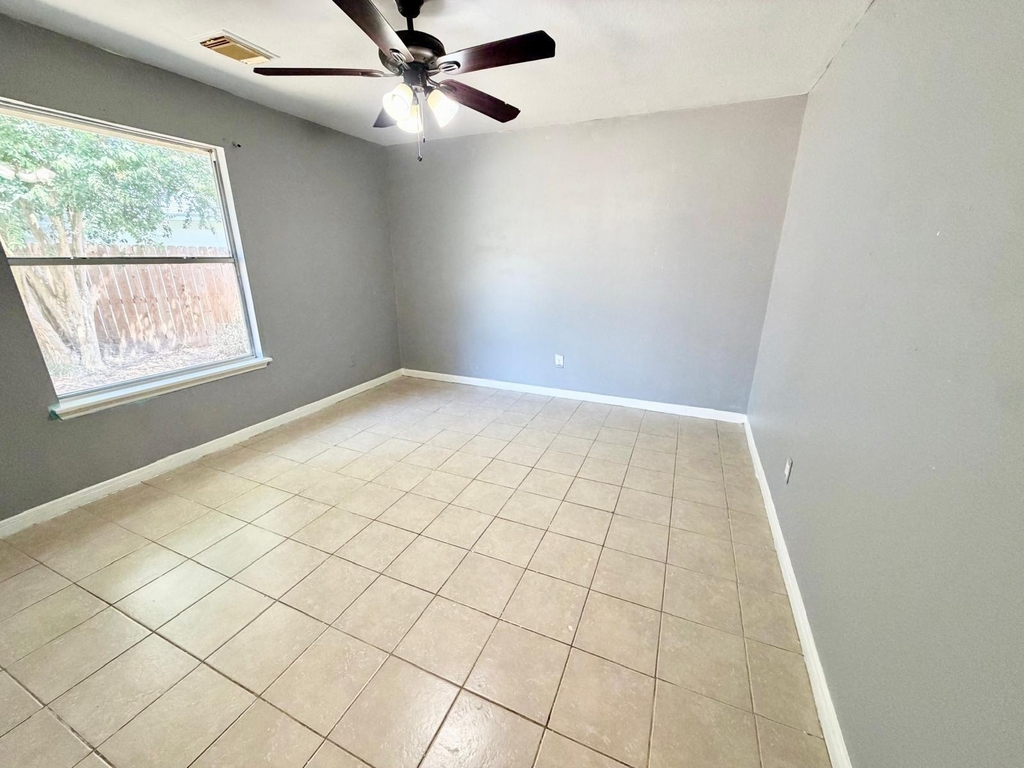 10139 Woodico Court - Photo 10