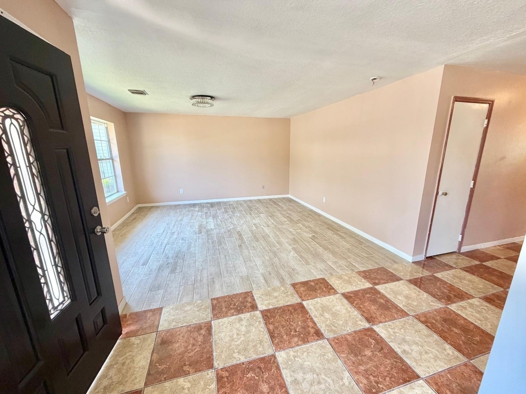10139 Woodico Court - Photo 2