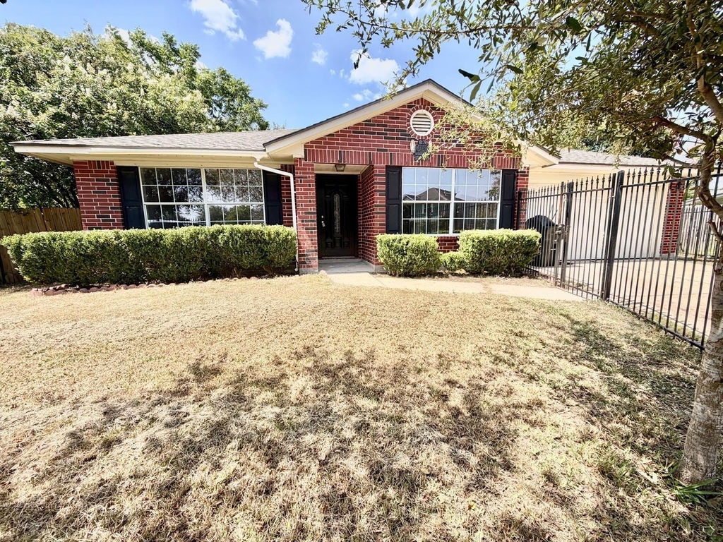 10139 Woodico Court - Photo 0