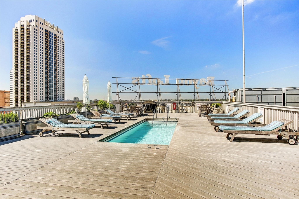 915 Franklin Street - Photo 4