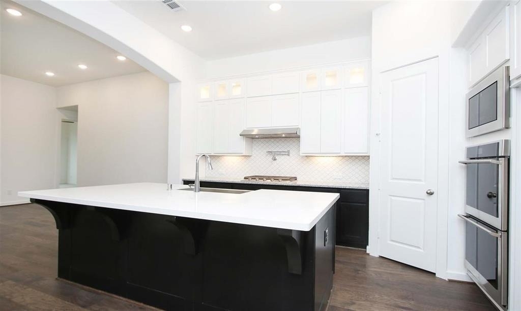 9634 Wright Drive - Photo 1