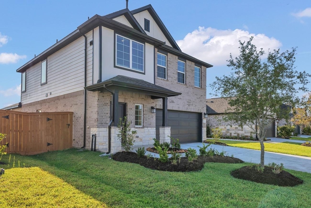 8026 Kay Harbor Drive - Photo 1