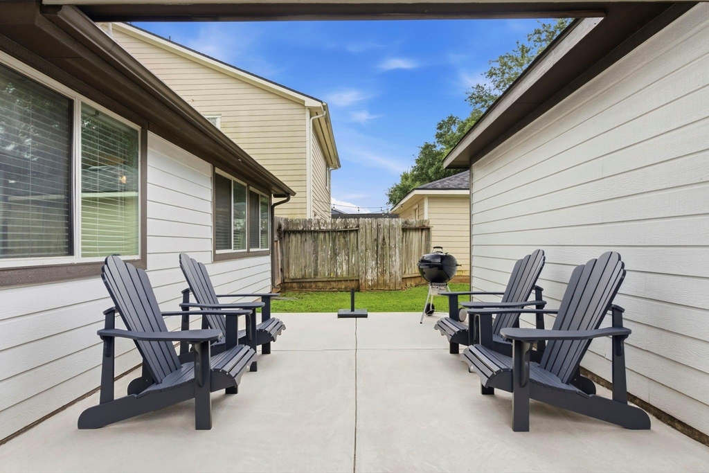 3947 Carriage Park Row - Photo 22