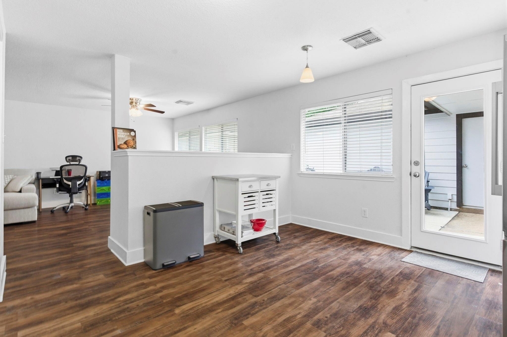 3947 Carriage Park Row - Photo 11