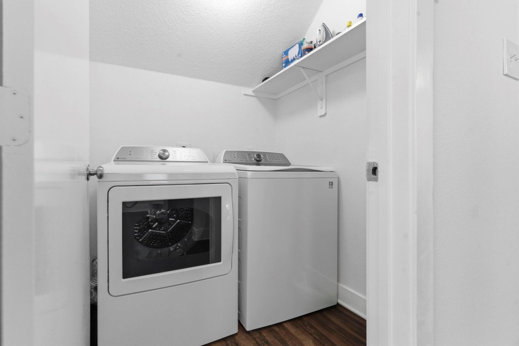 3947 Carriage Park Row - Photo 21