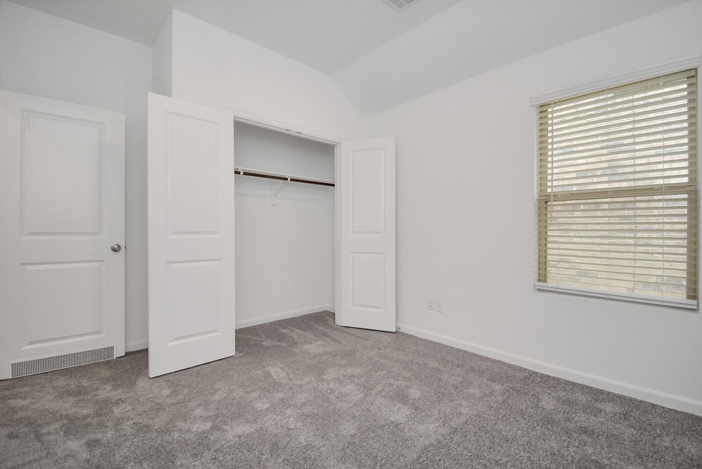 15826 Menlow Bend Drive - Photo 21