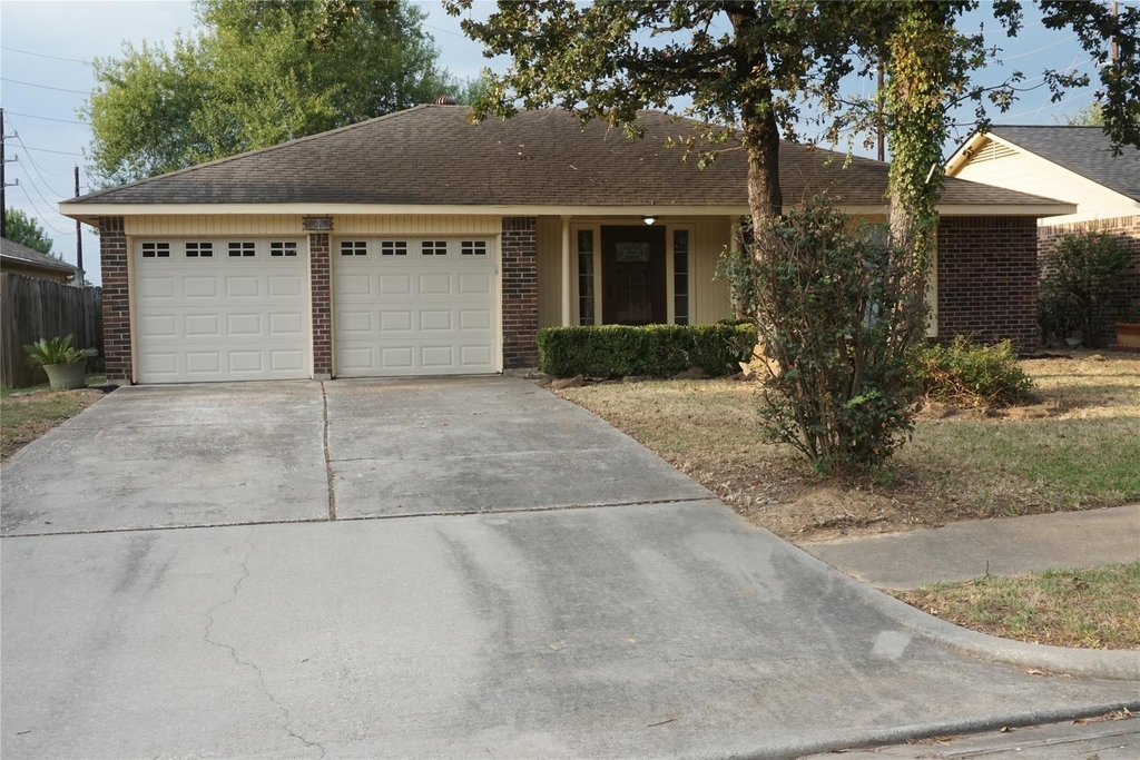5022 Fox Hollow Boulevard - Photo 1