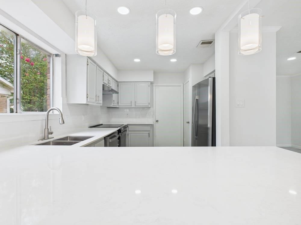 506 Coppersmith Drive - Photo 2
