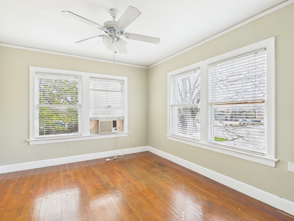 1920 Richmond Avenue - Photo 6