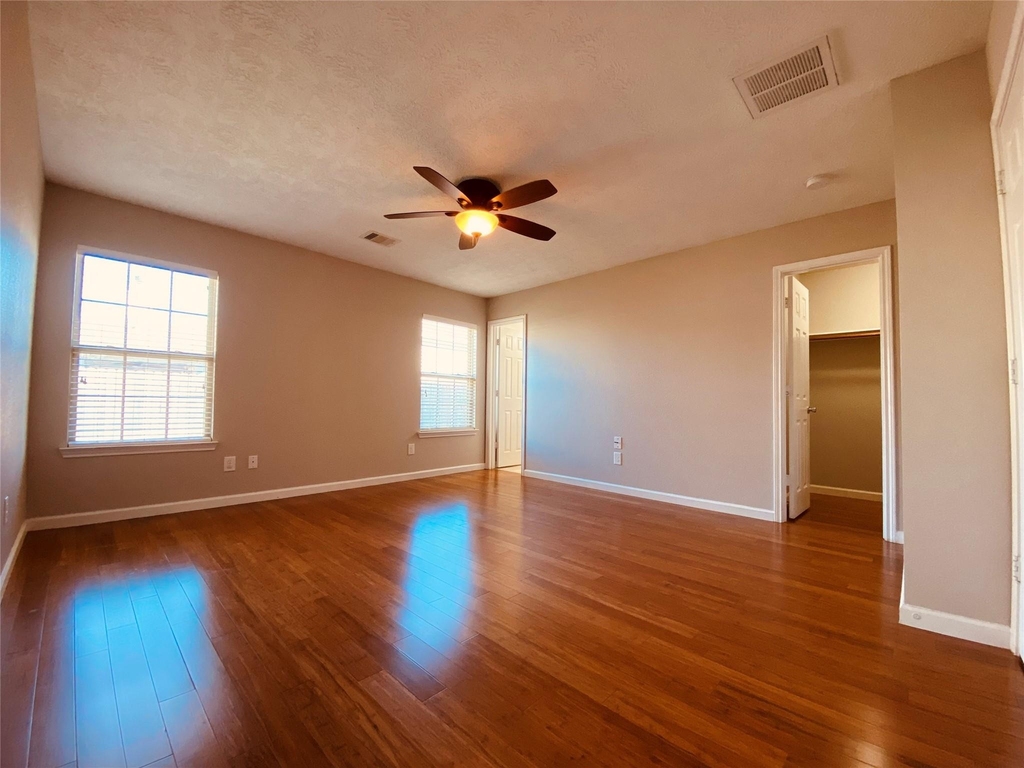 29206 Legends Valley Drive - Photo 10