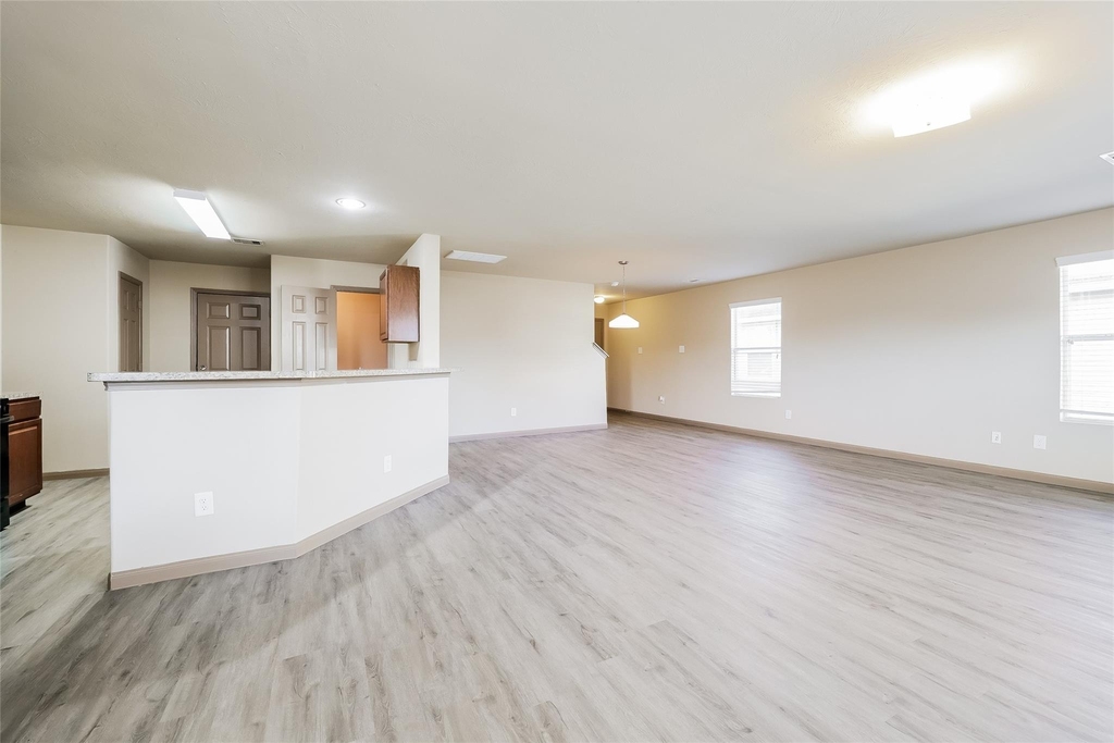 2422 Gibbs Bend Court - Photo 4
