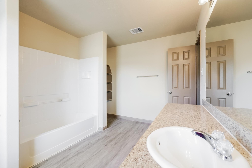 2422 Gibbs Bend Court - Photo 9