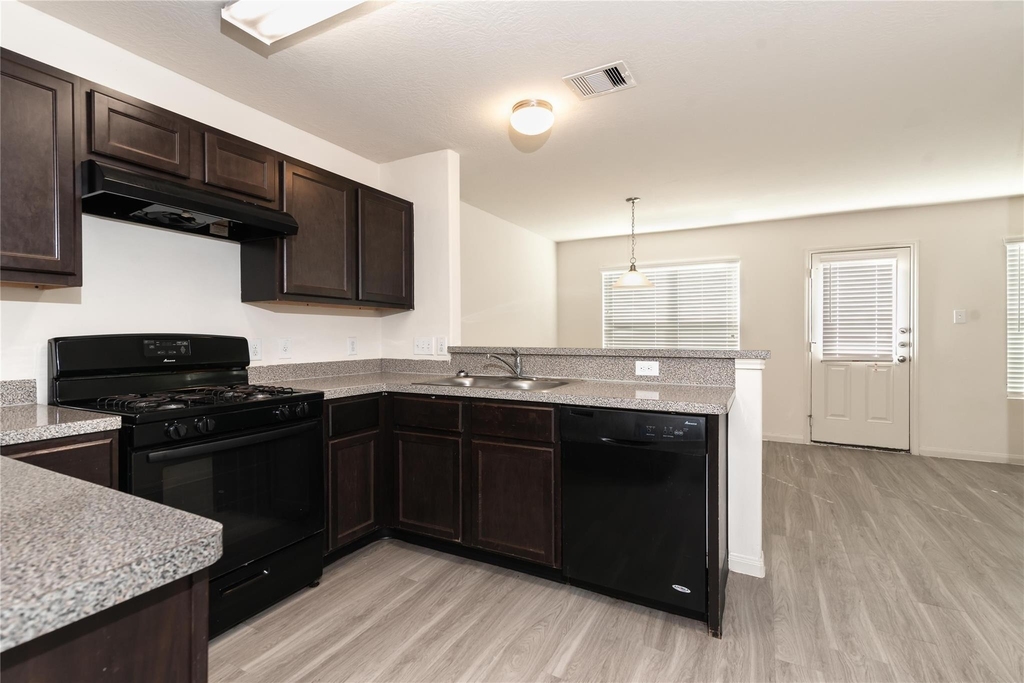 4135 Nathans Park Place - Photo 3