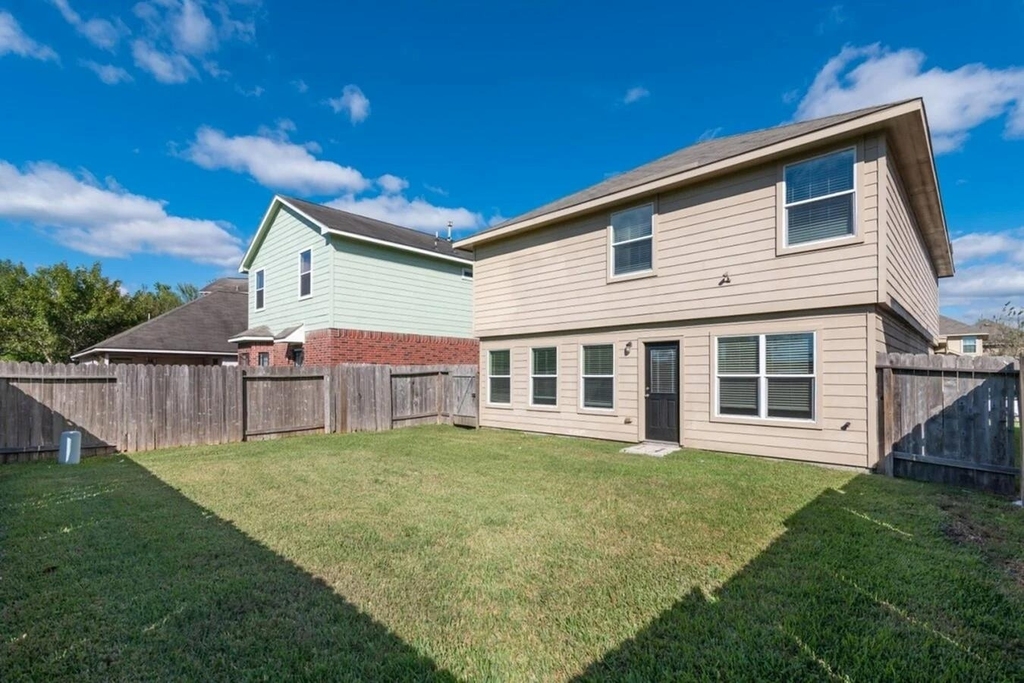 4135 Nathans Park Place - Photo 1