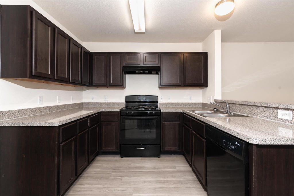 4135 Nathans Park Place - Photo 2