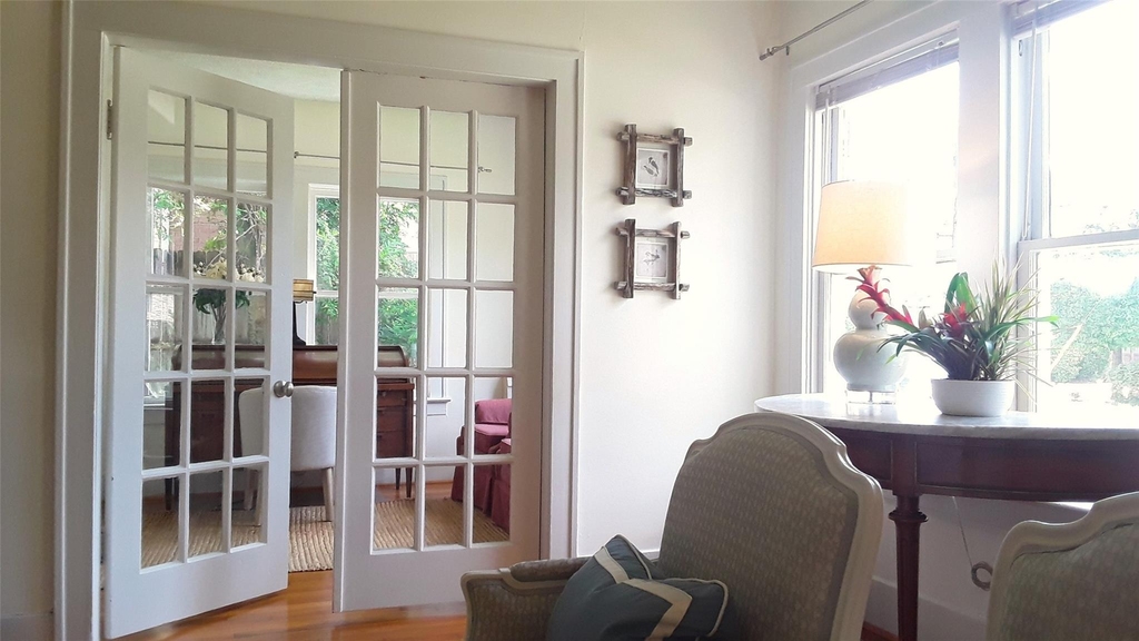 2311 Driscoll Street - Photo 8