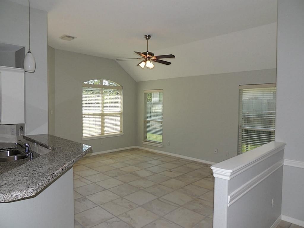 236 Canterbury Drive - Photo 5