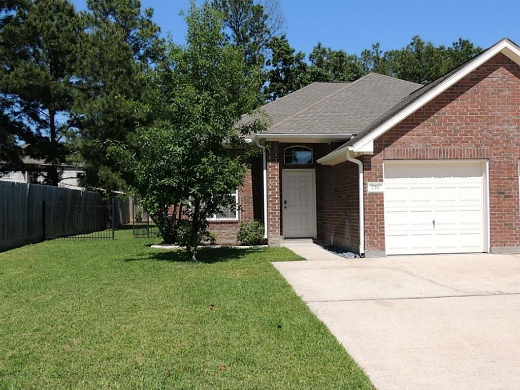 236 Canterbury Drive - Photo 1