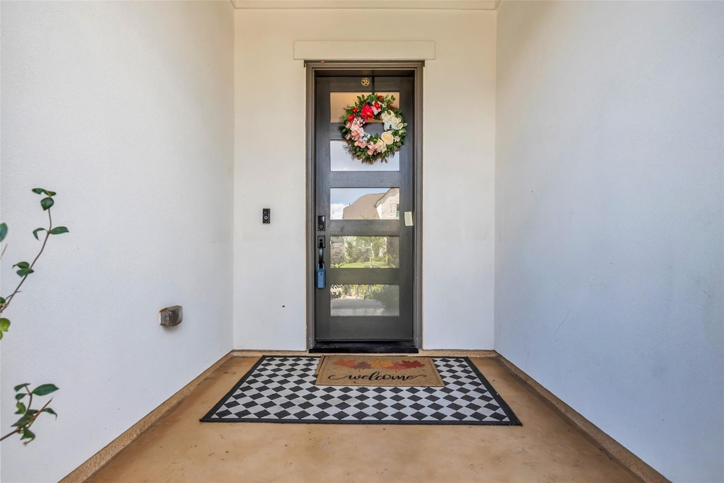 10922 Providence Court - Photo 3