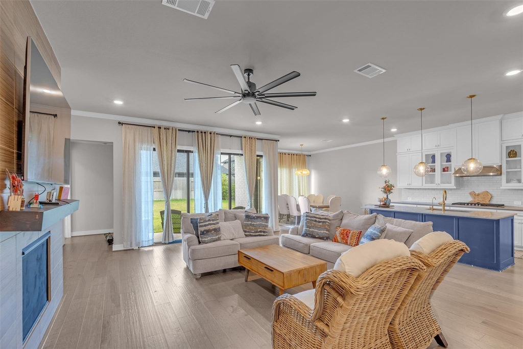 10922 Providence Court - Photo 12