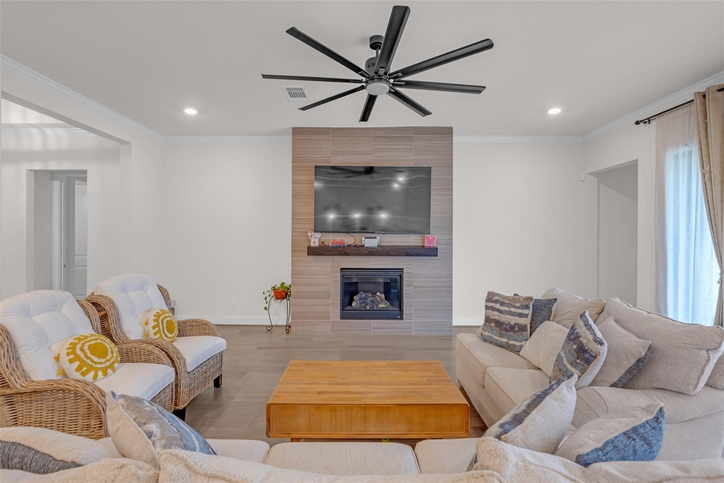 10922 Providence Court - Photo 9