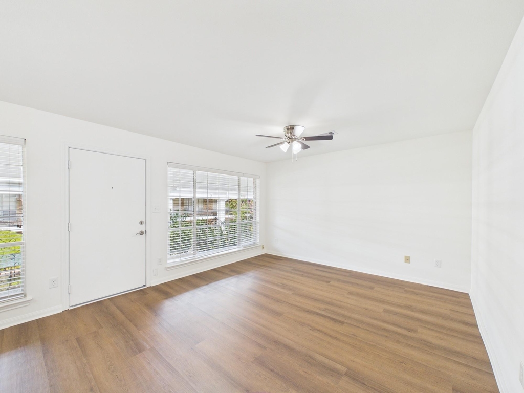 5343 Richmond Avenue - Photo 3