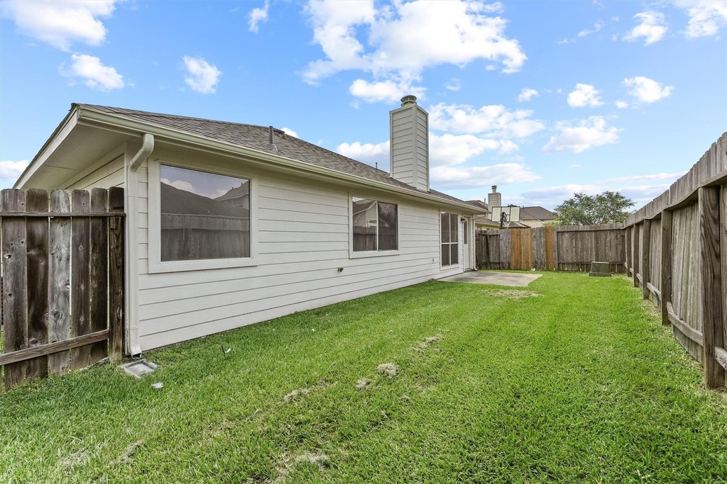 25107 Clover Ranch Drive - Photo 17