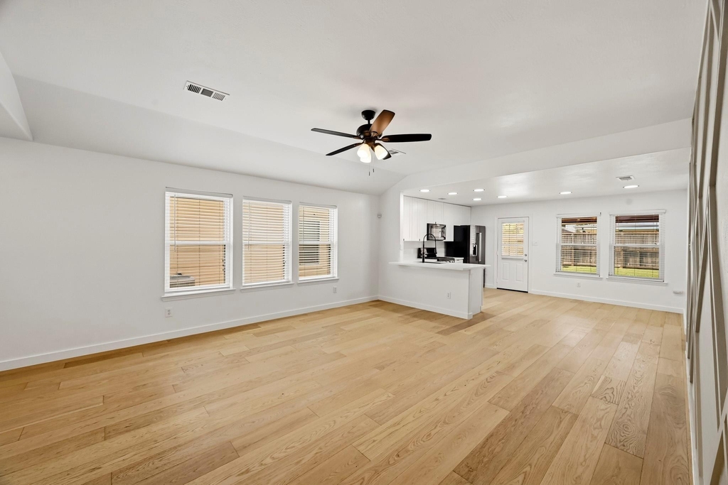 13510 Gospel Way - Photo 6