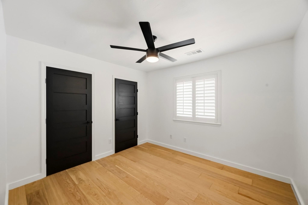 13510 Gospel Way - Photo 15
