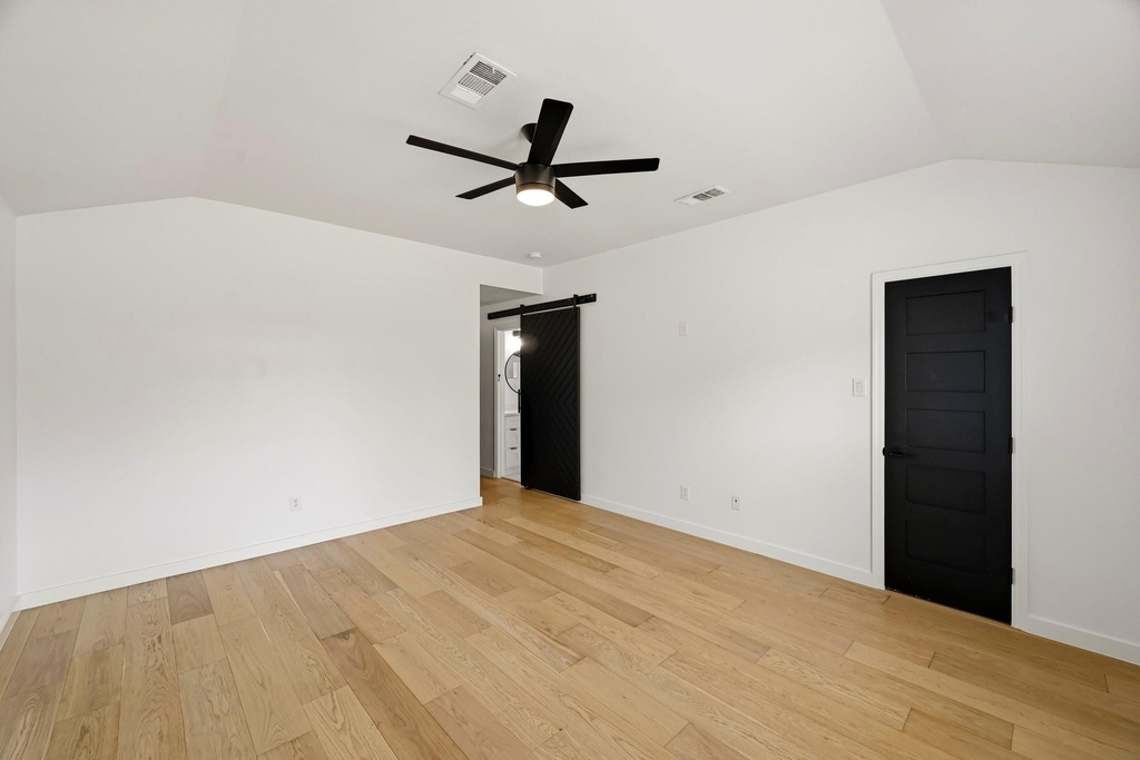 13510 Gospel Way - Photo 10