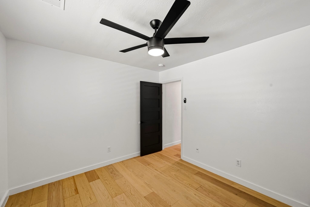 13510 Gospel Way - Photo 16