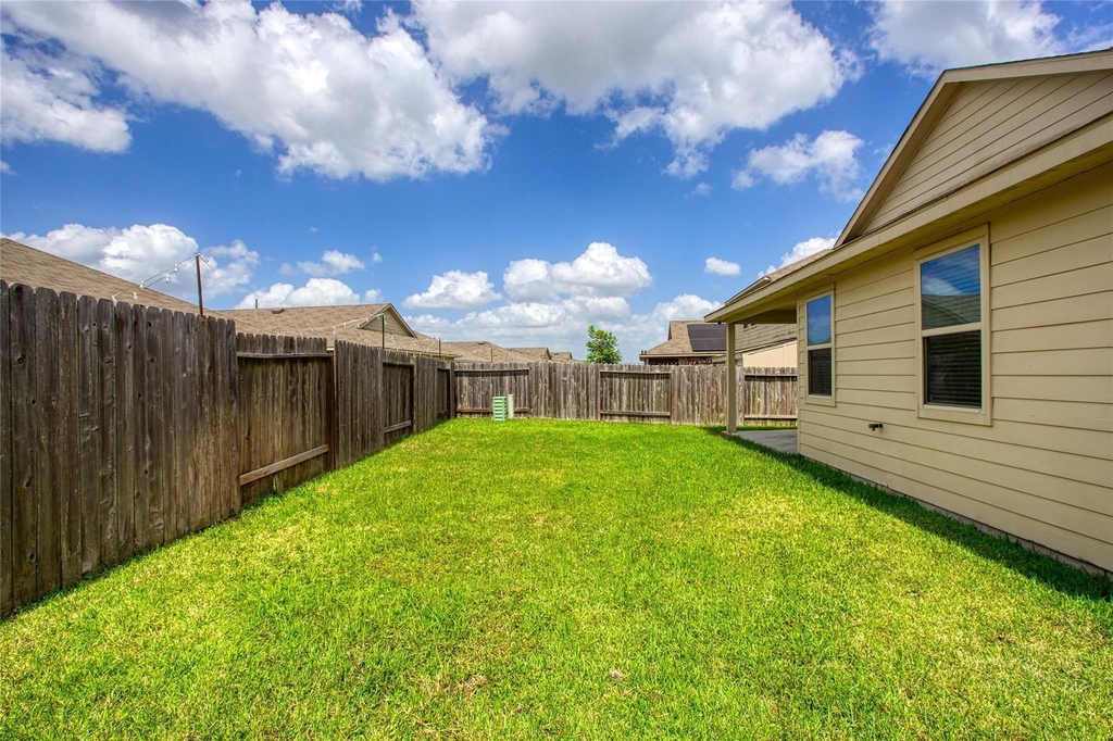 20926 Corisande Street - Photo 21