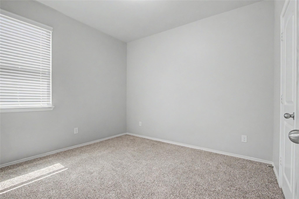 20926 Corisande Street - Photo 14