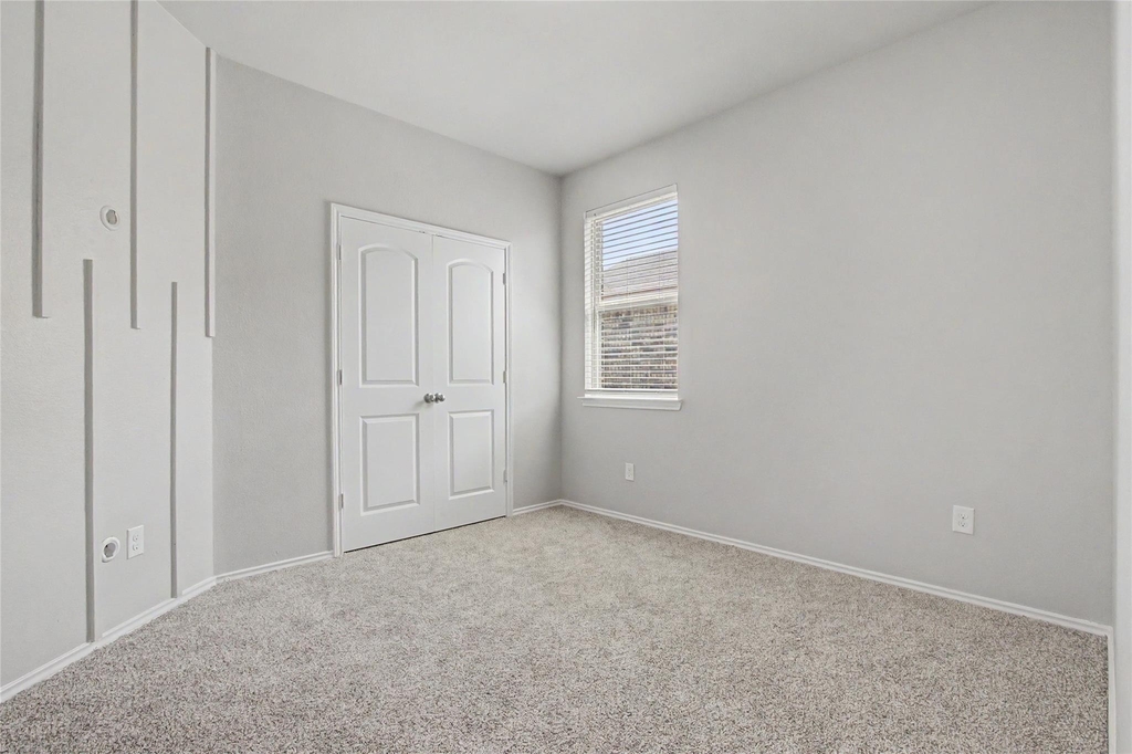 20926 Corisande Street - Photo 18