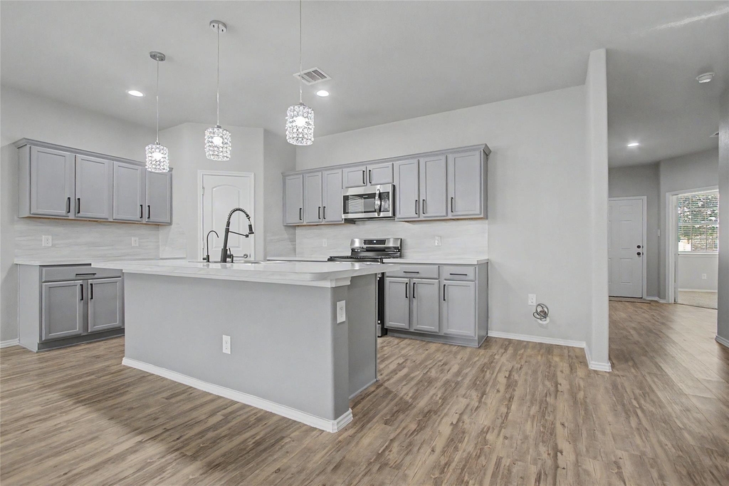 20926 Corisande Street - Photo 4
