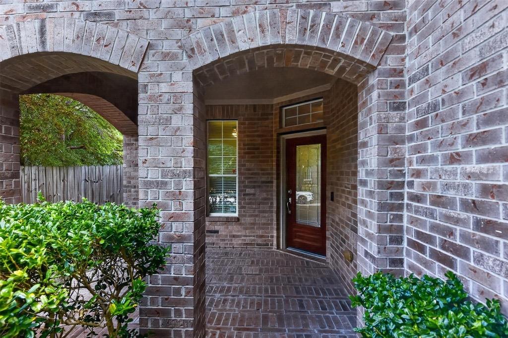 3 W Archwyck Circle - Photo 3