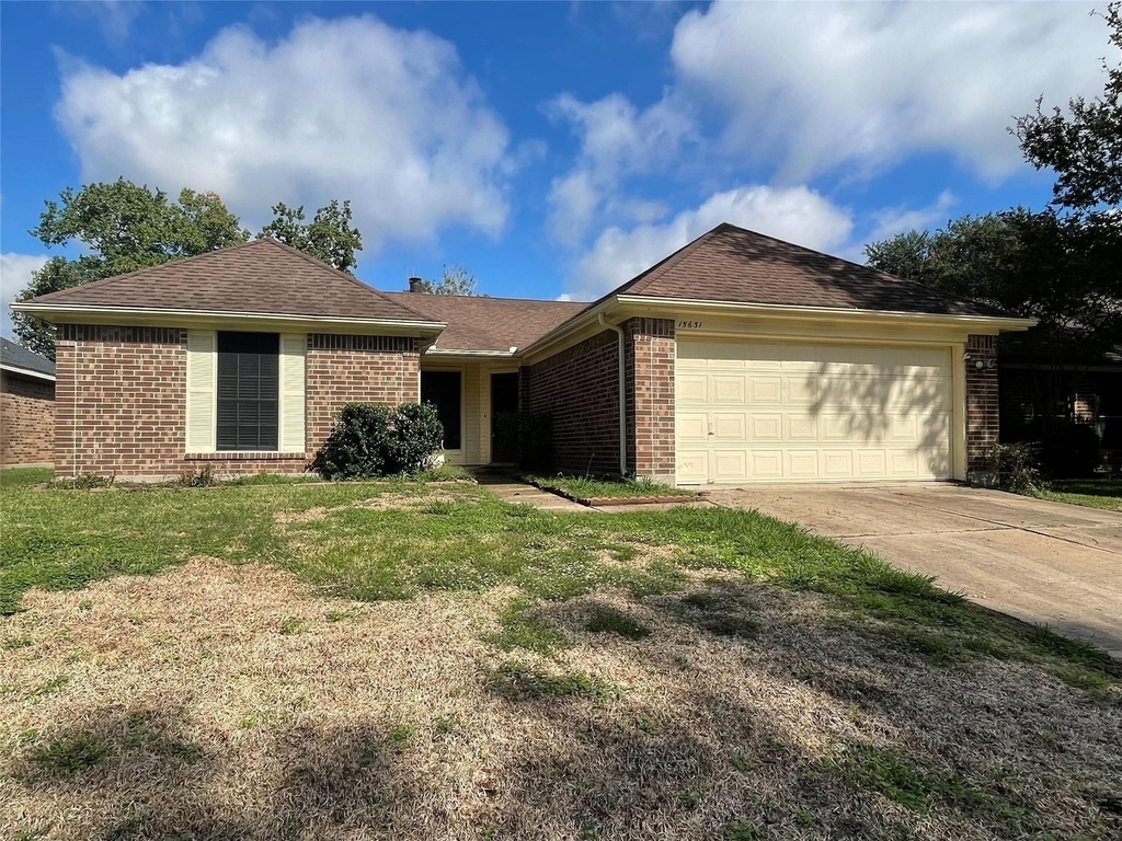 15631 Pilgrim Hall Drive - Photo 1