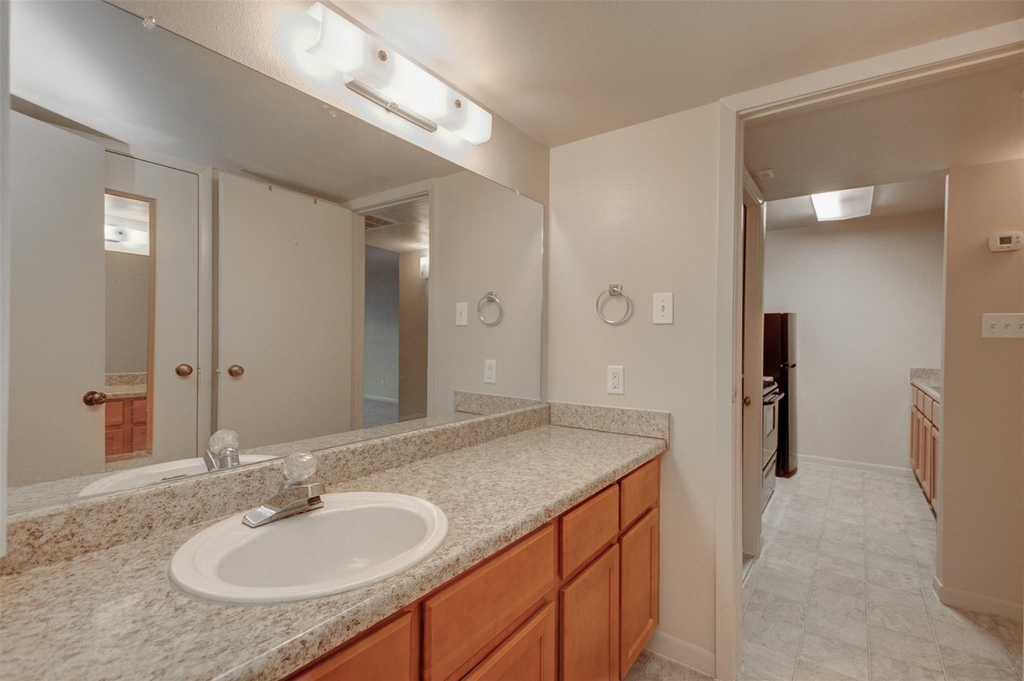 3045 Walnut Bend Lane - Photo 9