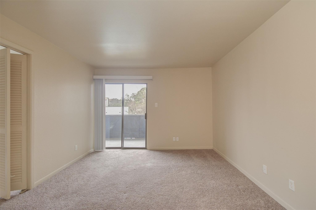 3045 Walnut Bend Lane - Photo 11