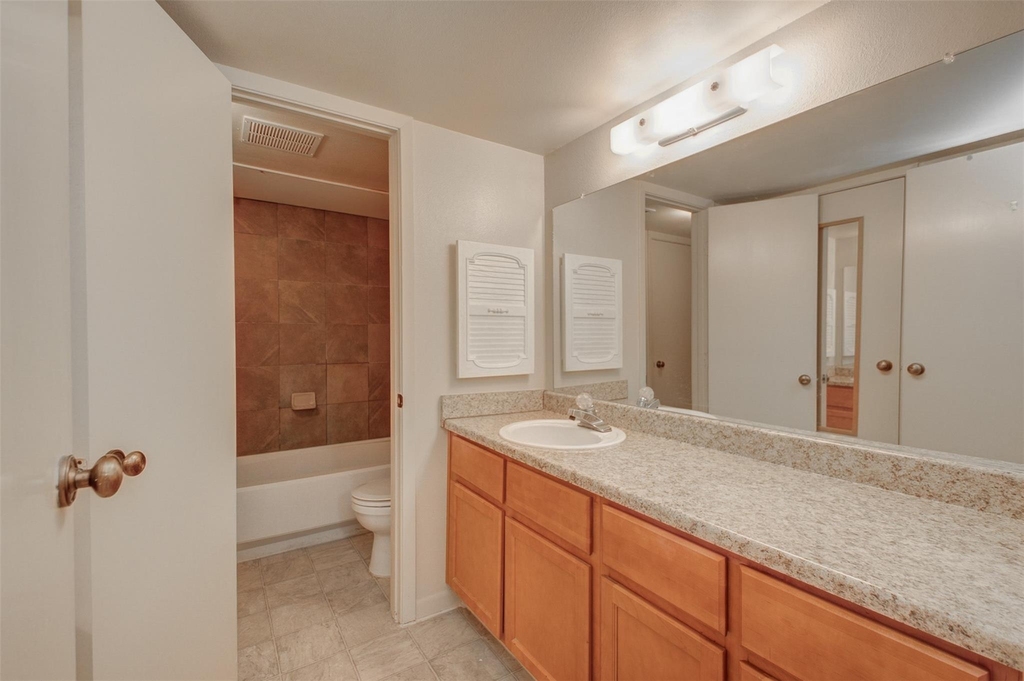 3045 Walnut Bend Lane - Photo 8