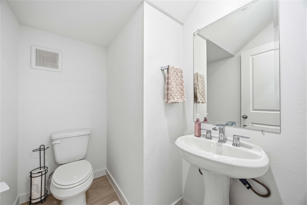 3614 Eclipse Court - Photo 9