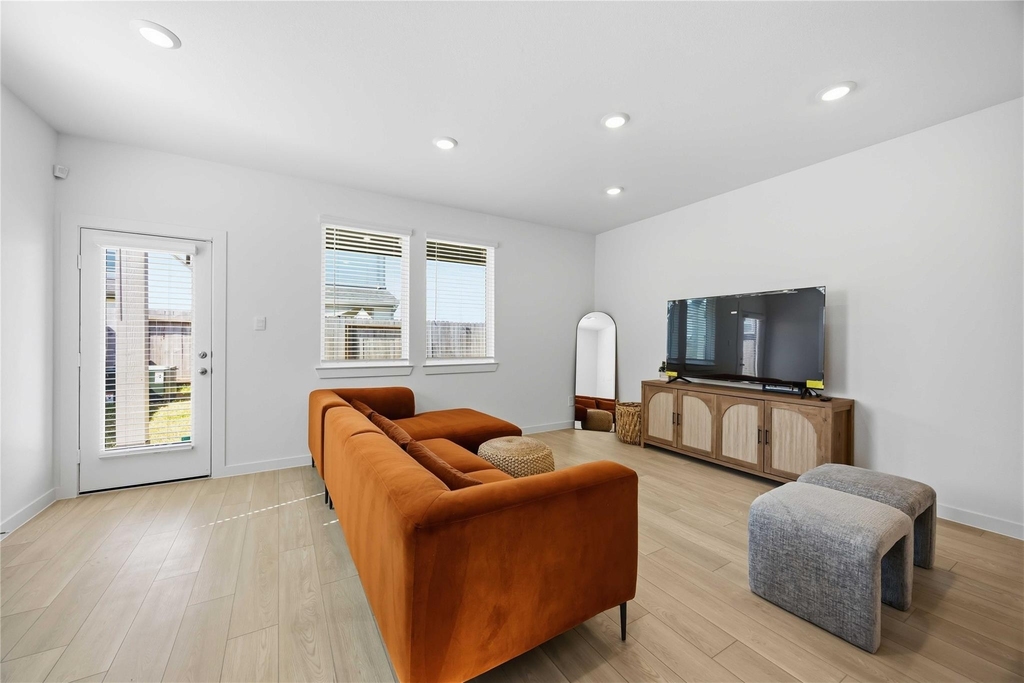 3614 Eclipse Court - Photo 1