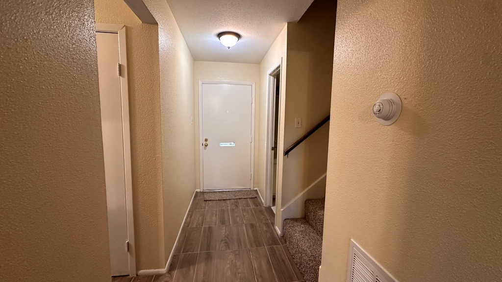 4105 Keeler Court - Photo 11