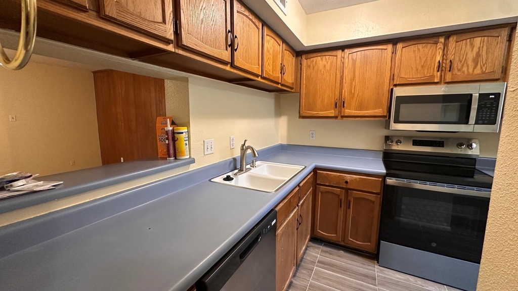 4105 Keeler Court - Photo 8