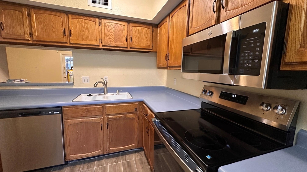 4105 Keeler Court - Photo 7