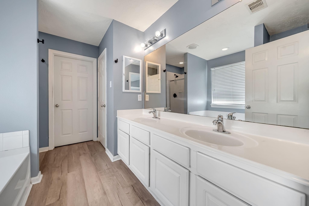 16393 Ryan Guinn Way - Photo 22