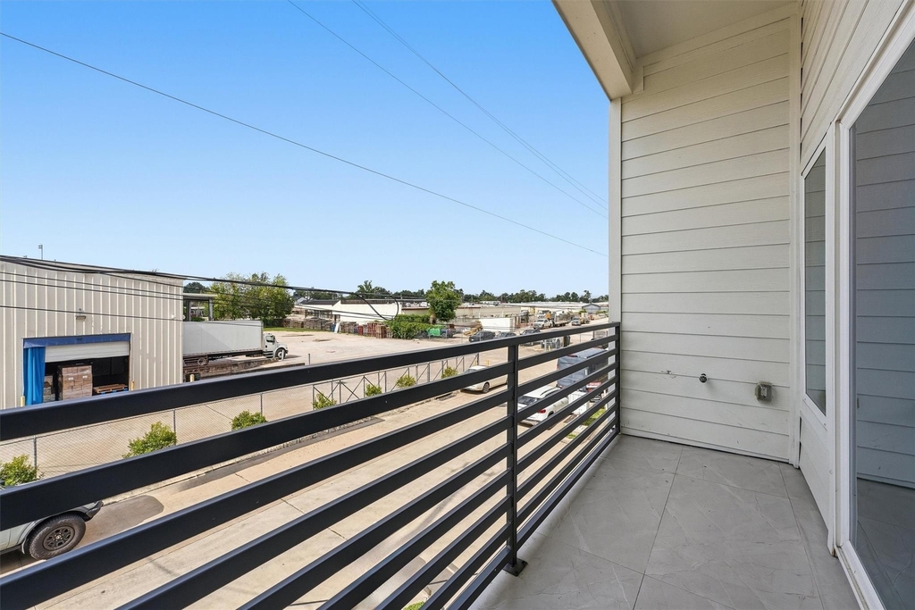 1942 Purswell Road - Photo 20