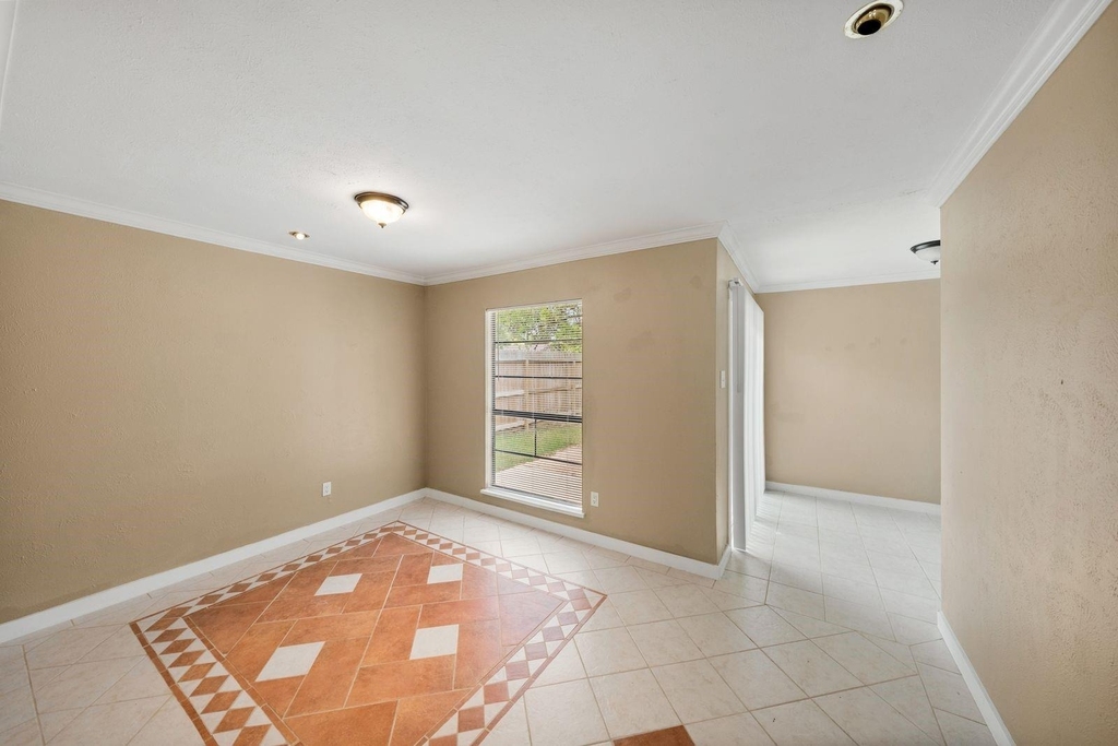 22831 Millgate Drive - Photo 8