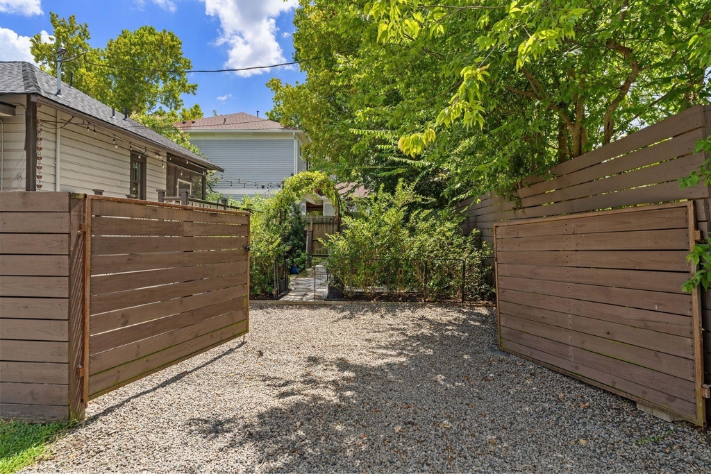 611 Enid Street - Photo 26
